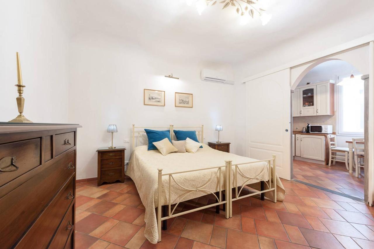 Love Weekend Near Piazza Ognissanti Firenze Rom bilde